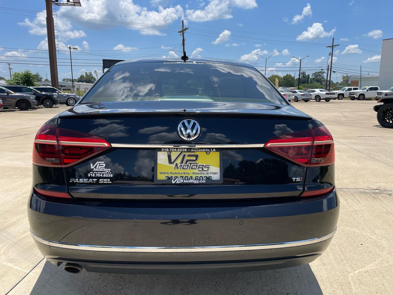 Volkswagen Passat 2.0T SEL Premium Auto 2018