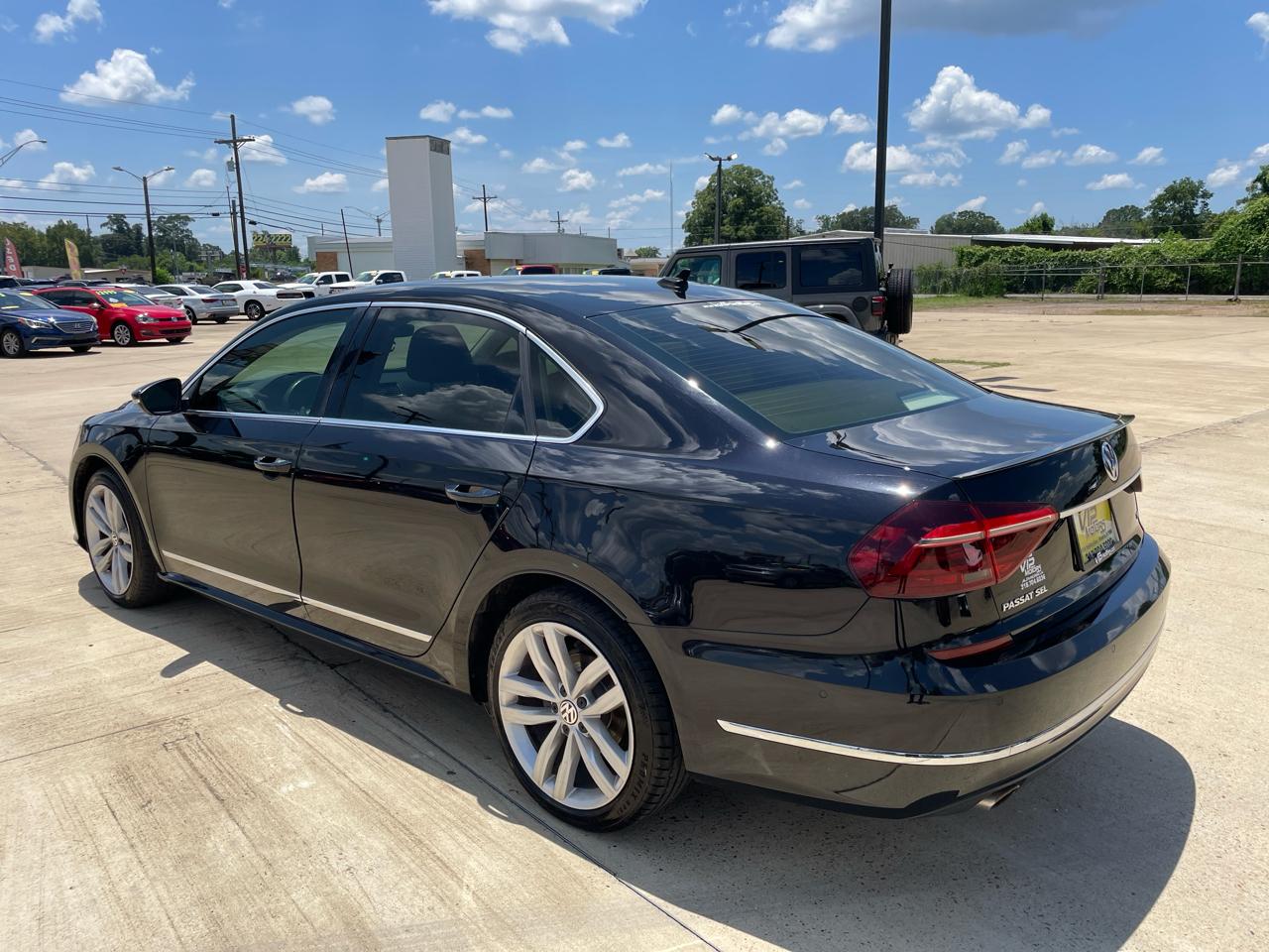 Volkswagen Passat 2.0T SEL Premium Auto 2018