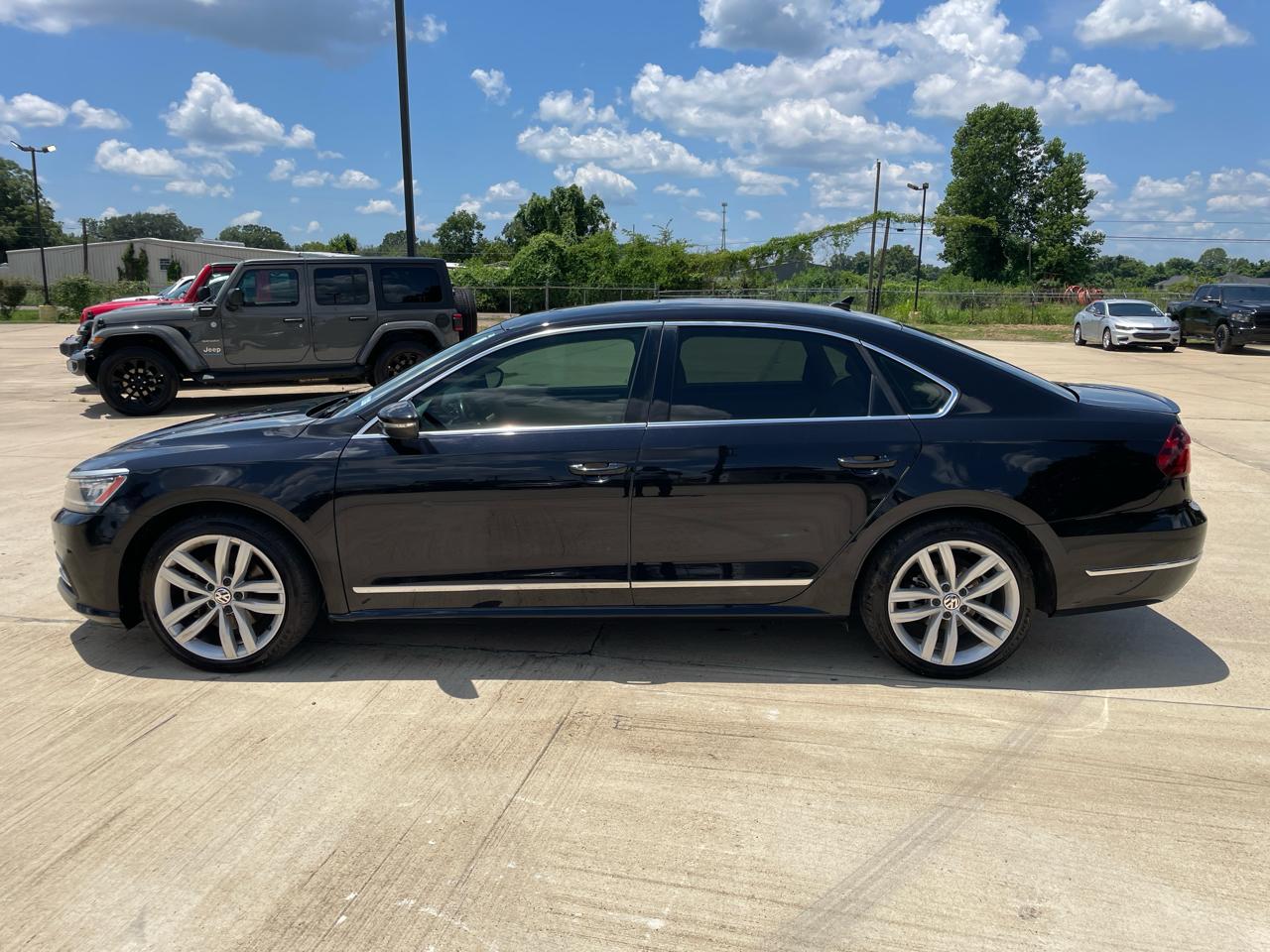 Volkswagen Passat 2.0T SEL Premium Auto 2018