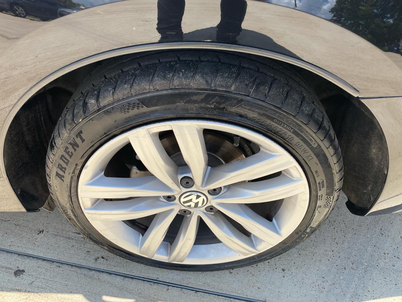 Volkswagen Passat 2.0T SEL Premium Auto 2018