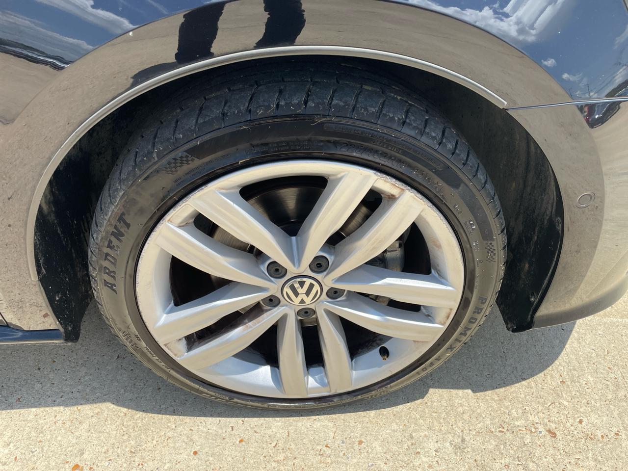 Volkswagen Passat 2.0T SEL Premium Auto 2018