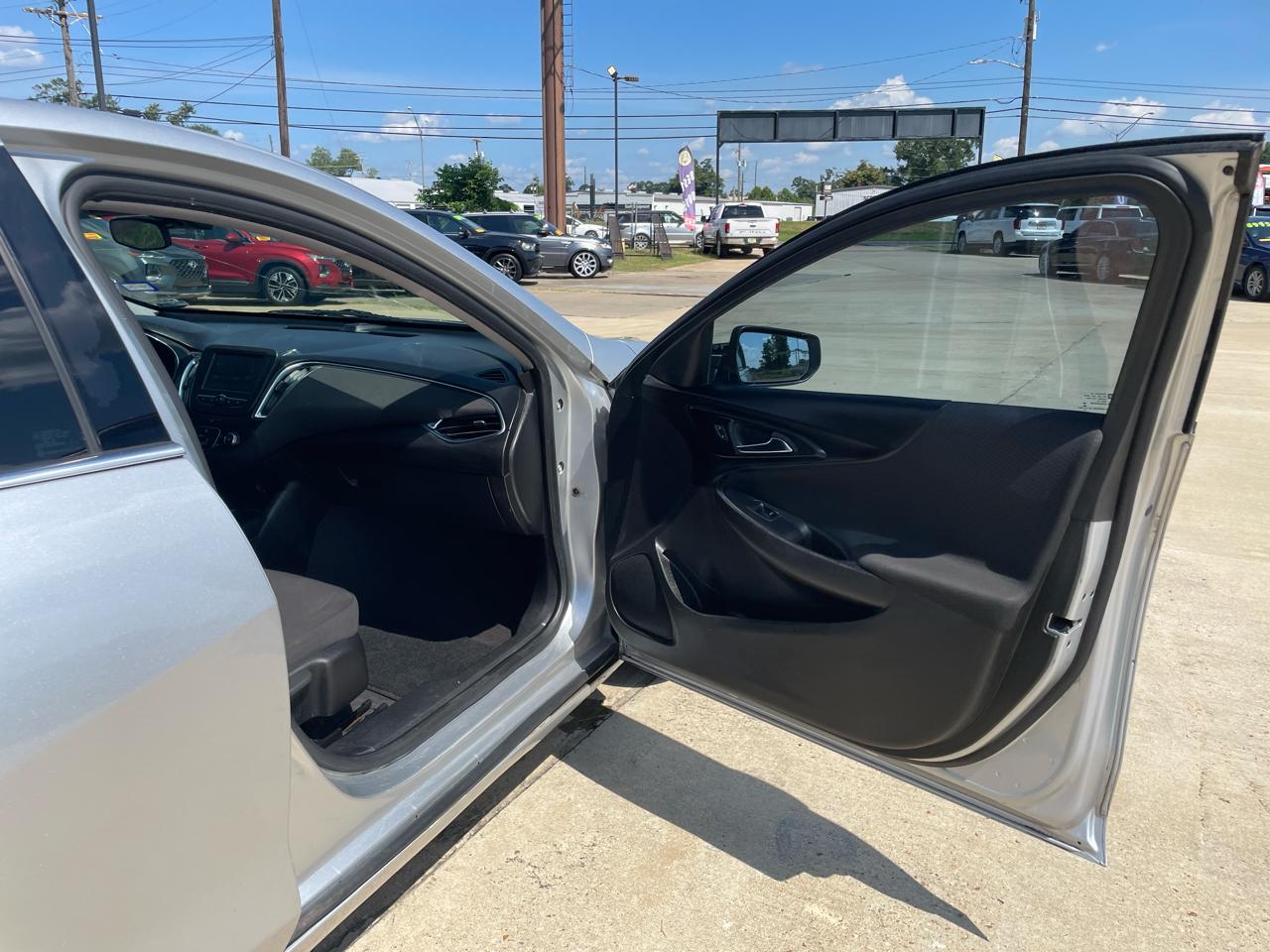 Chevrolet Malibu 4dr Sdn LT w/1LT 2018