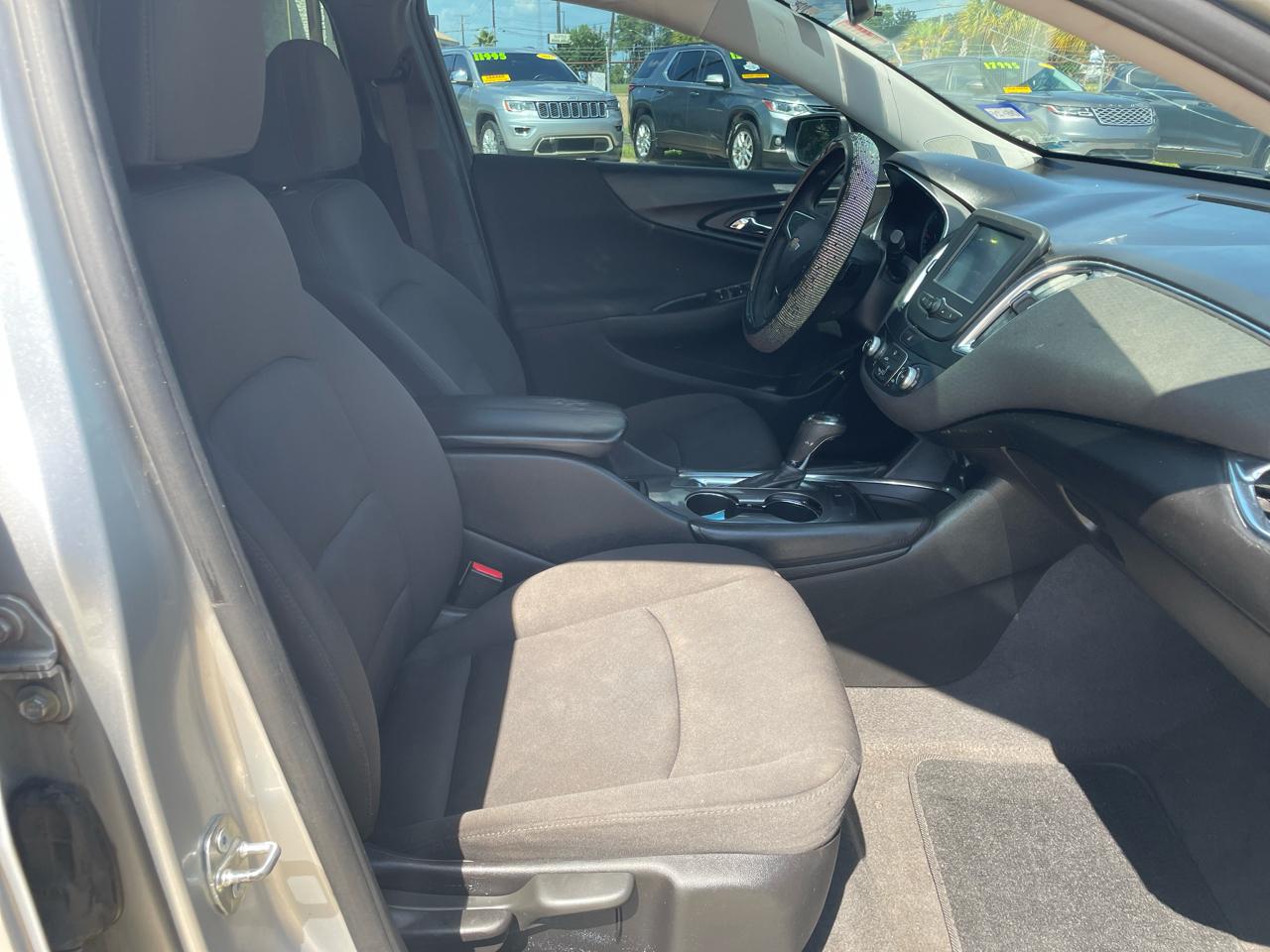 Chevrolet Malibu 4dr Sdn LT w/1LT 2018