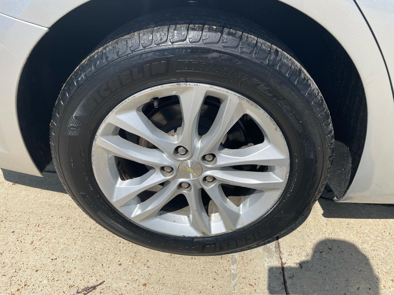 Chevrolet Malibu 4dr Sdn LT w/1LT 2018