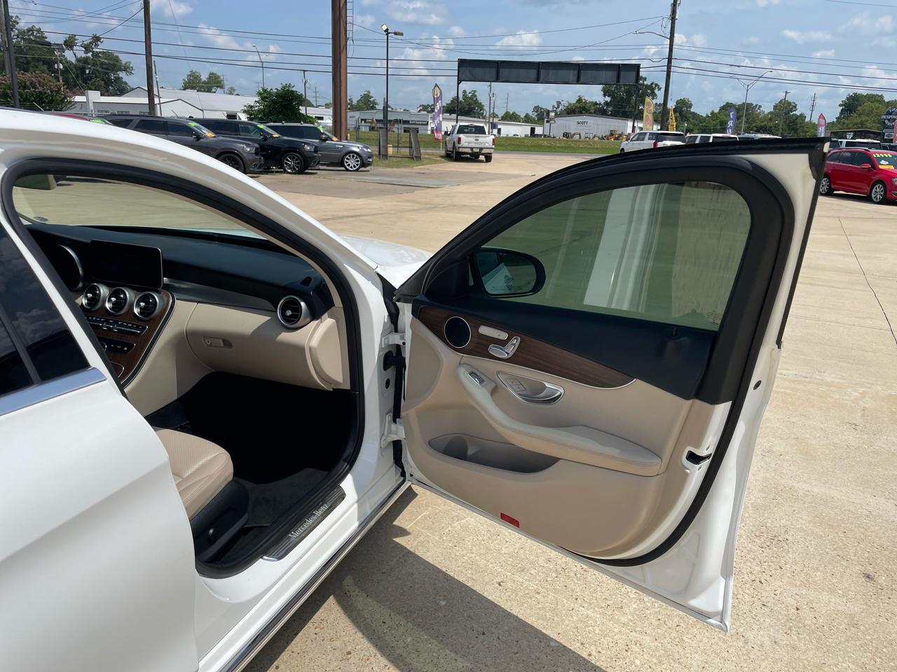Mercedes-Benz C-Class C 300 Sedan 2019