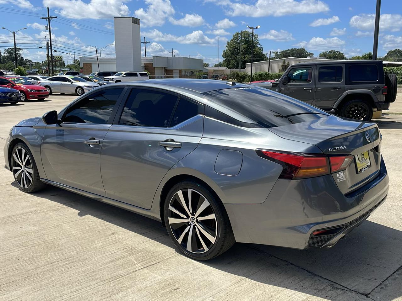 Nissan Altima 2.5 SR Sedan 2021