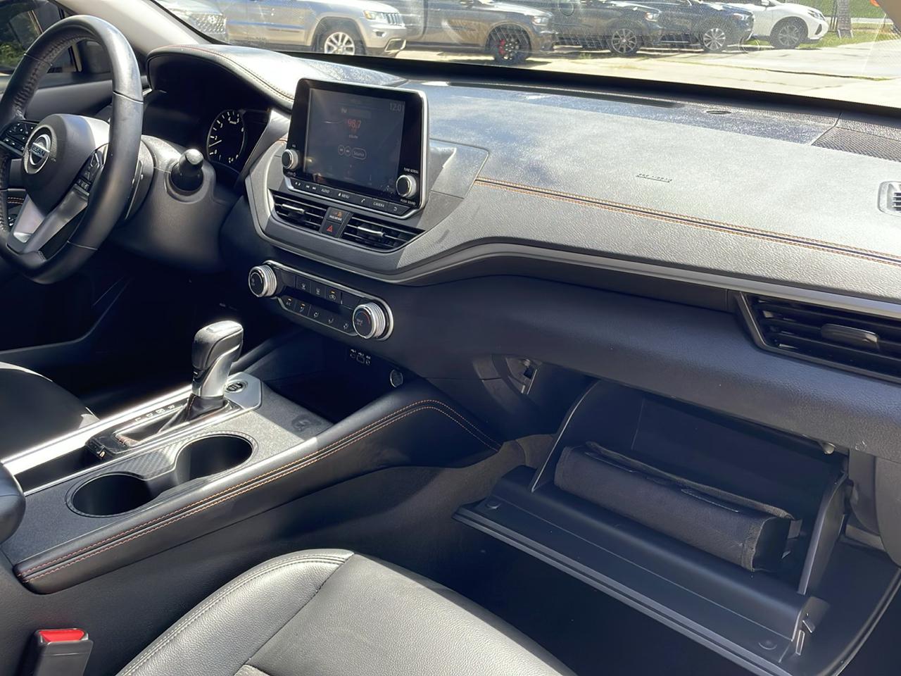 Nissan Altima 2.5 SR Sedan 2021