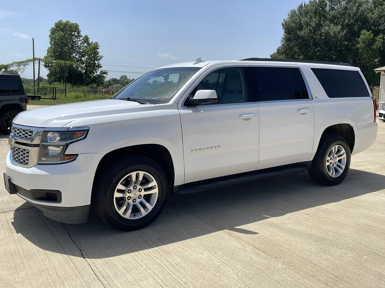Chevrolet Suburban 2WD 4dr 1500 LT 2018