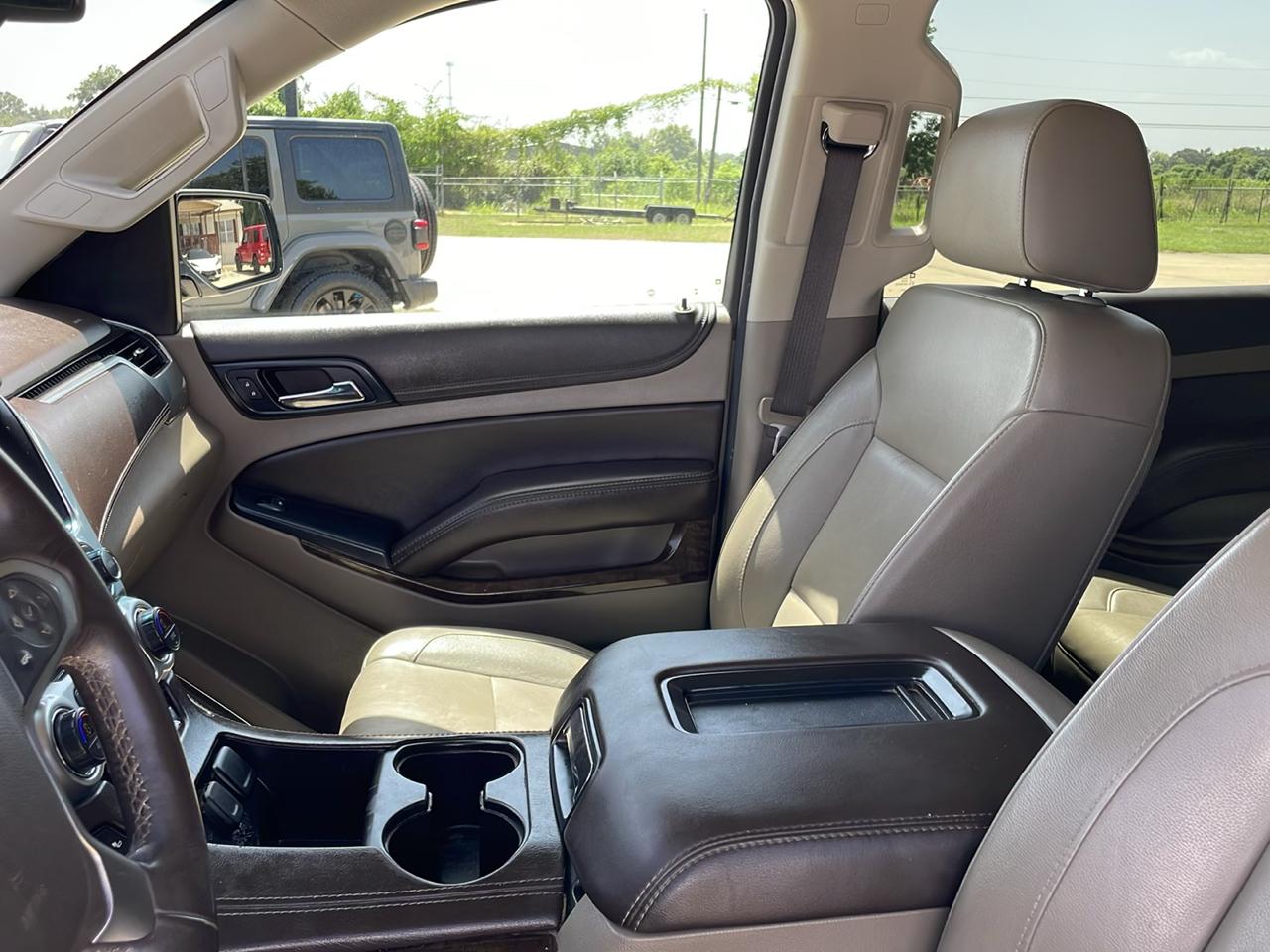 Chevrolet Suburban 2WD 4dr 1500 LT 2018