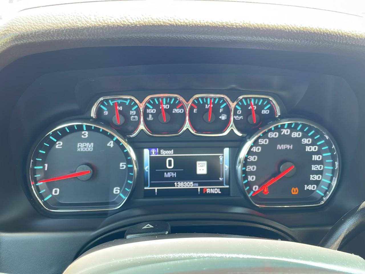 Chevrolet Suburban 2WD 4dr 1500 LT 2018