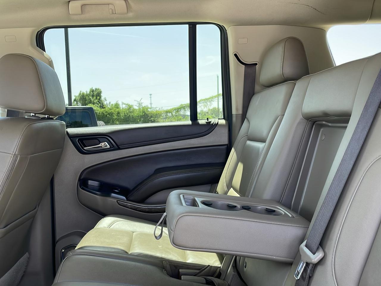 Chevrolet Suburban 2WD 4dr 1500 LT 2018