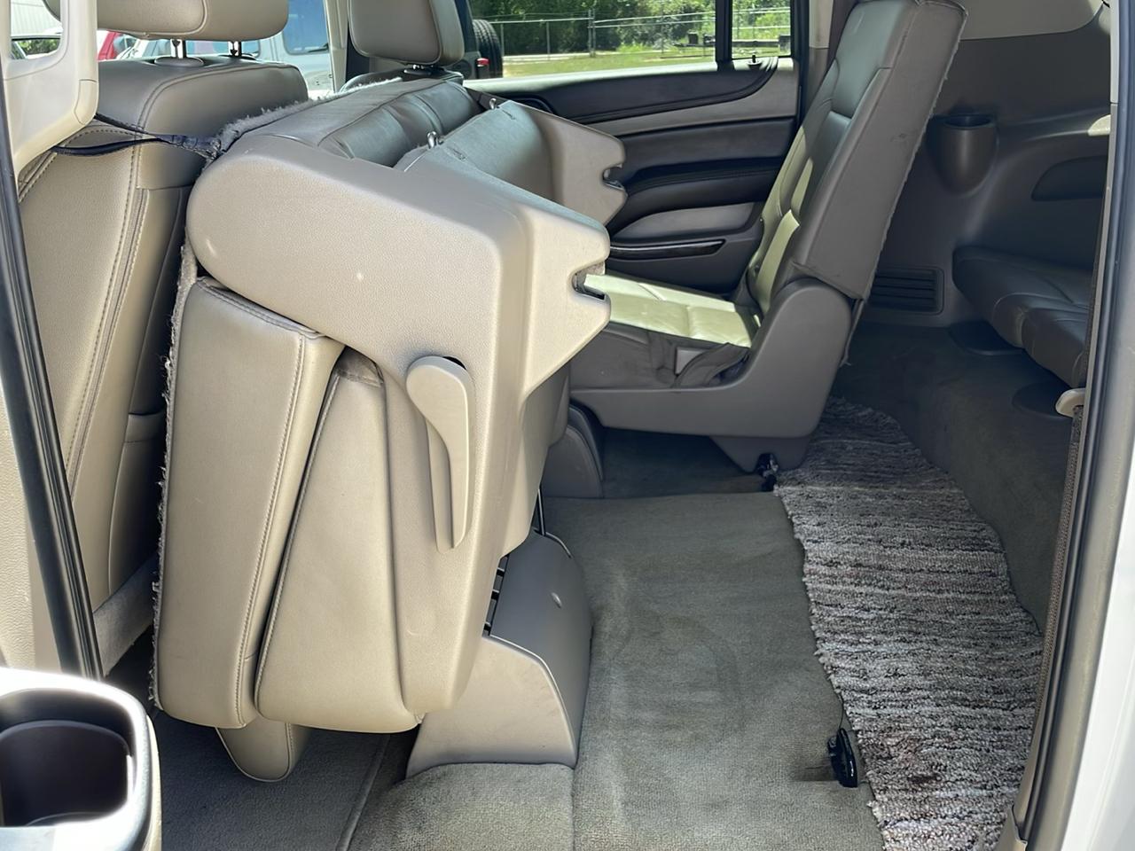 Chevrolet Suburban 2WD 4dr 1500 LT 2018
