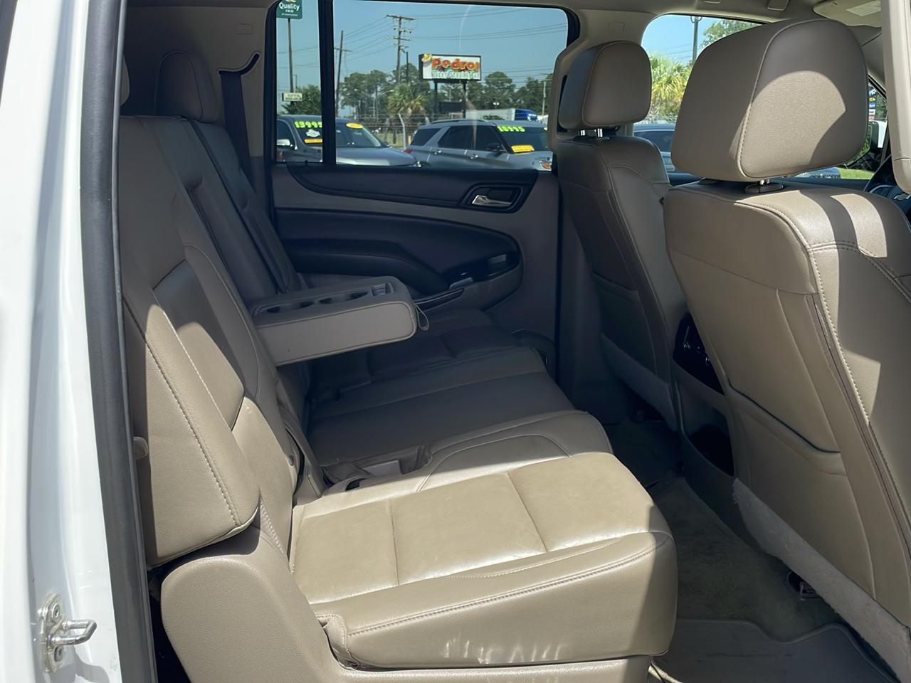 Chevrolet Suburban 2WD 4dr 1500 LT 2018