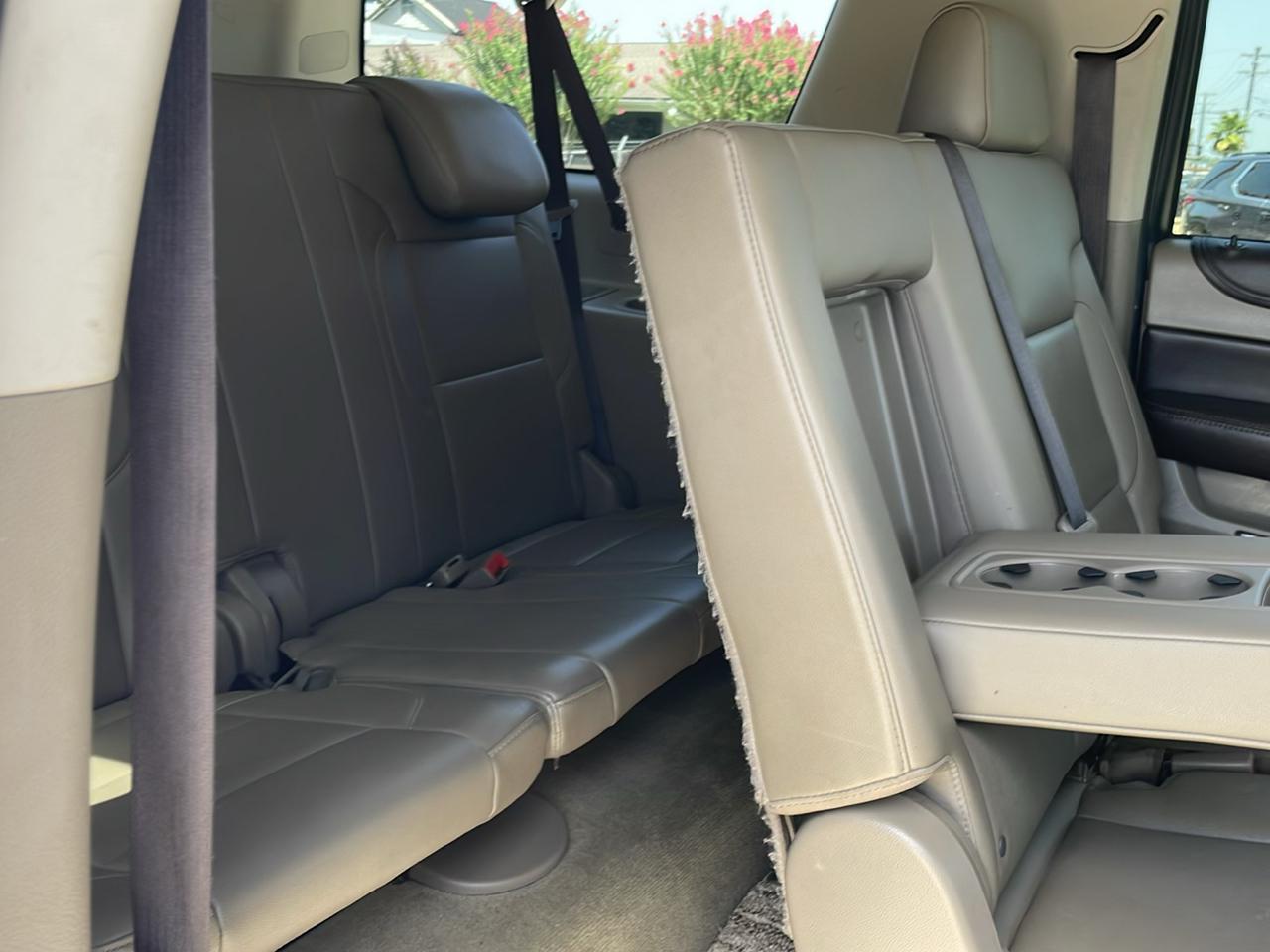 Chevrolet Suburban 2WD 4dr 1500 LT 2018
