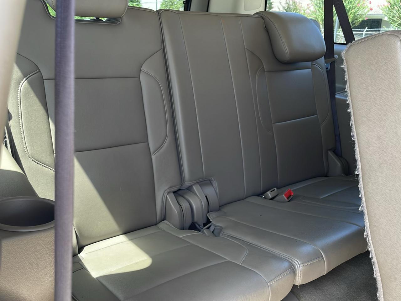 Chevrolet Suburban 2WD 4dr 1500 LT 2018