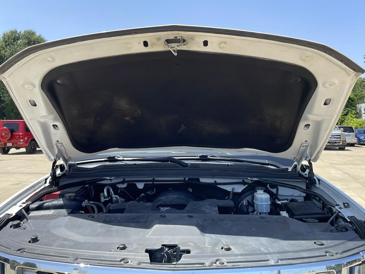 Chevrolet Suburban 2WD 4dr 1500 LT 2018