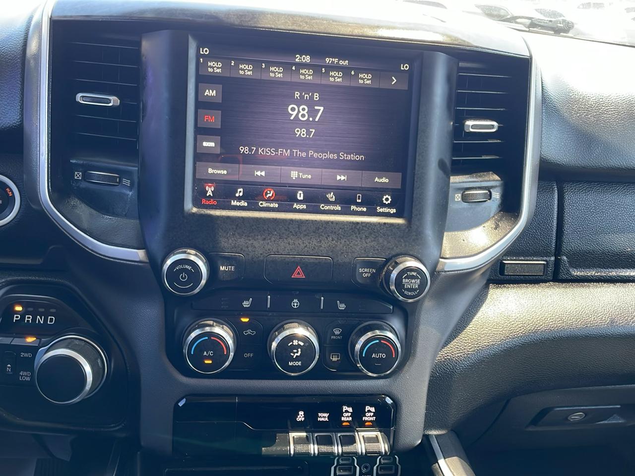 RAM 1500 Big Horn/Lone Star 4x4 Crew Cab 5'7" Box 2019