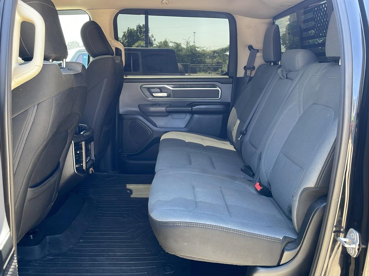 RAM 1500 Big Horn/Lone Star 4x4 Crew Cab 5'7" Box 2019