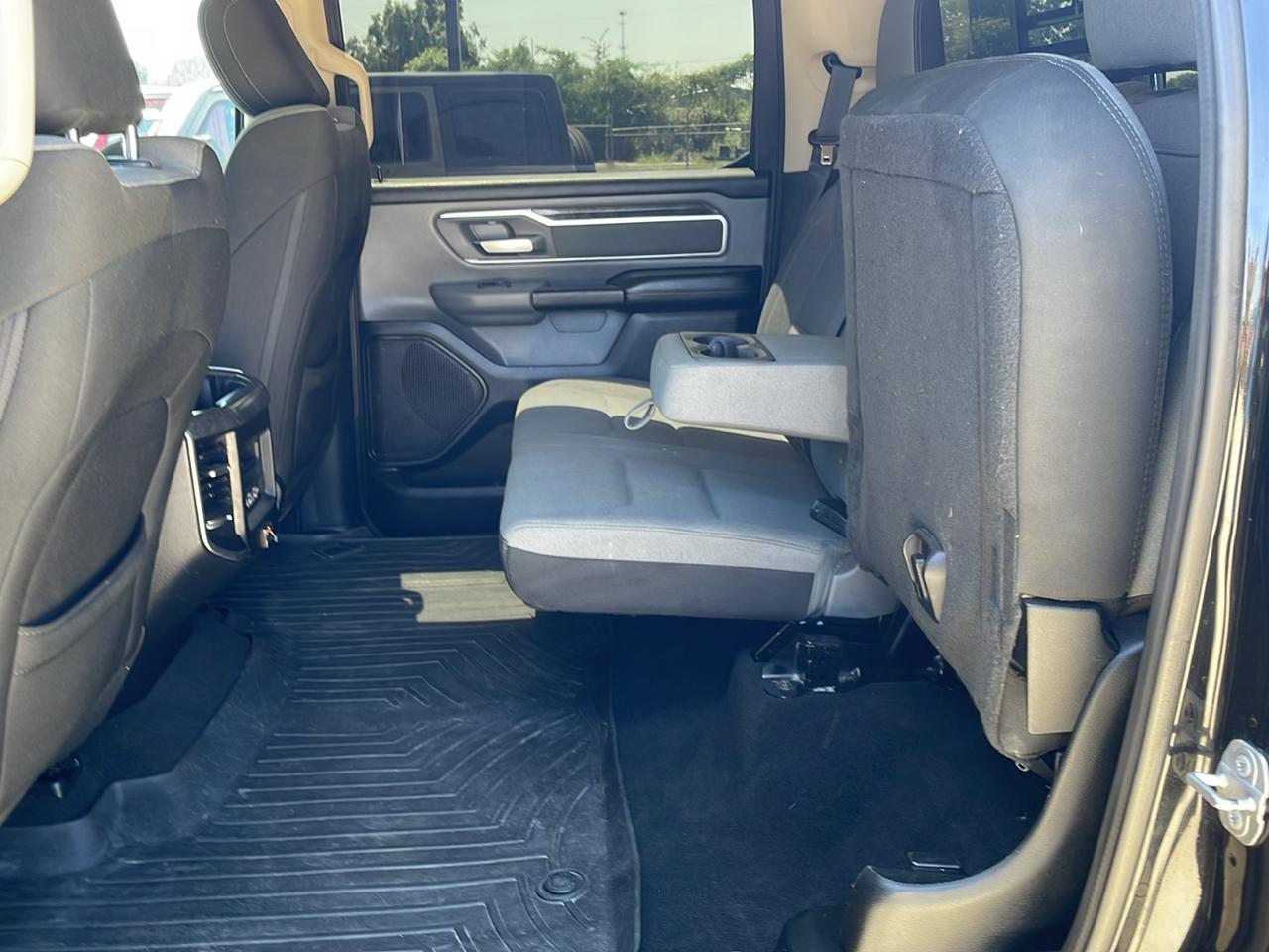 RAM 1500 Big Horn/Lone Star 4x4 Crew Cab 5'7" Box 2019