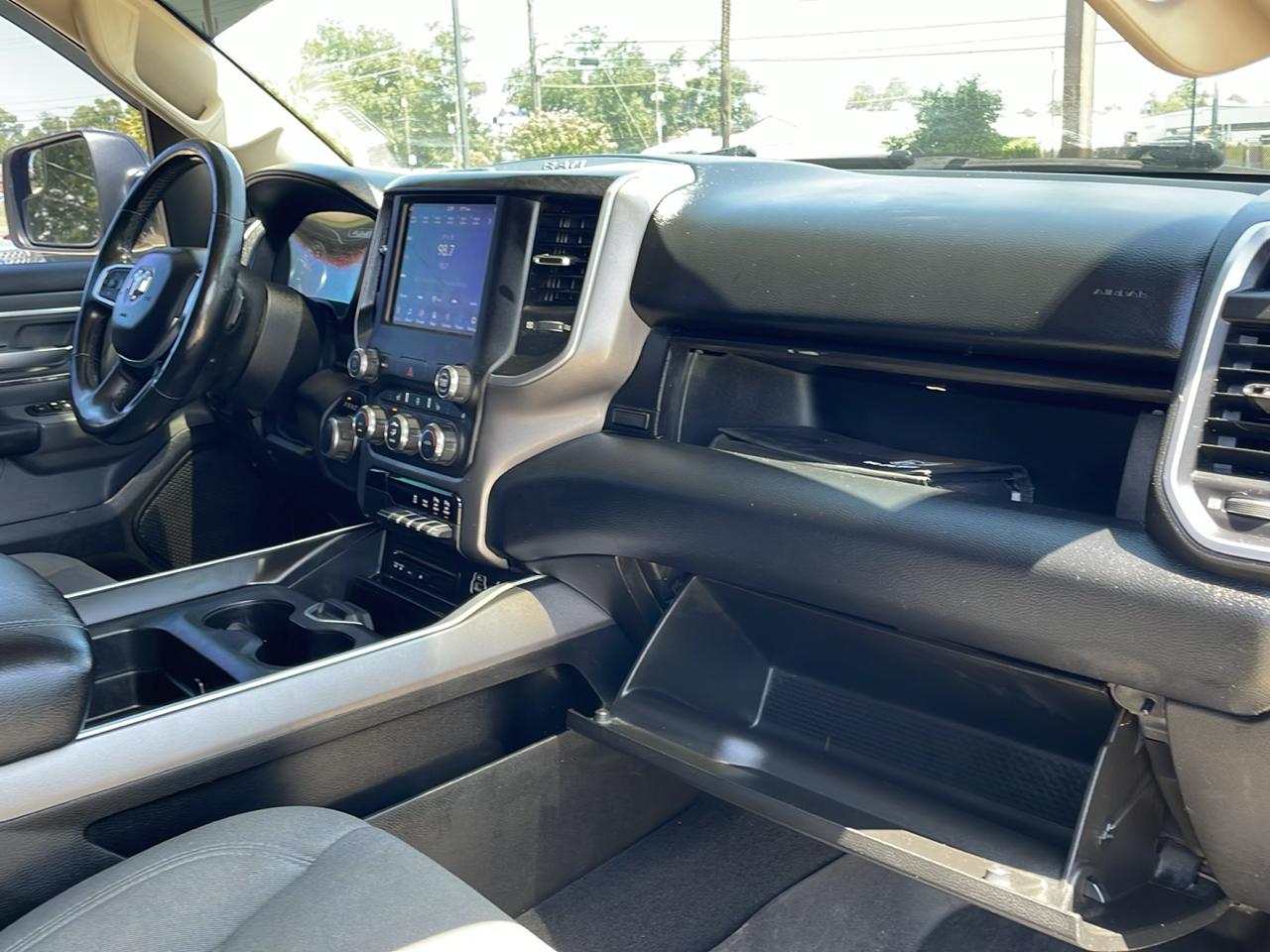 RAM 1500 Big Horn/Lone Star 4x4 Crew Cab 5'7" Box 2019