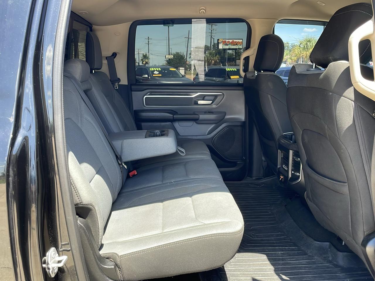 RAM 1500 Big Horn/Lone Star 4x4 Crew Cab 5'7" Box 2019