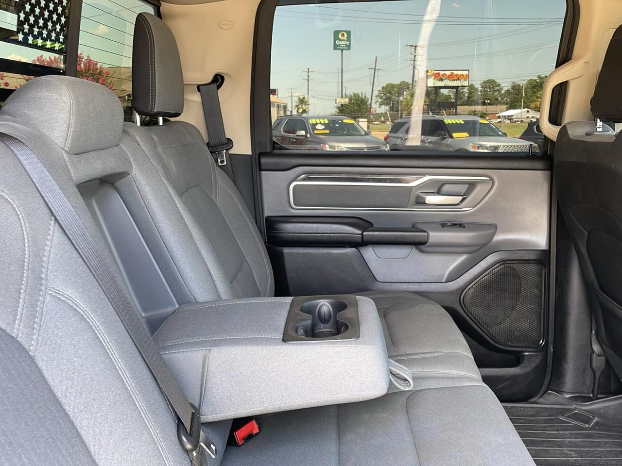 RAM 1500 Big Horn/Lone Star 4x4 Crew Cab 5'7" Box 2019