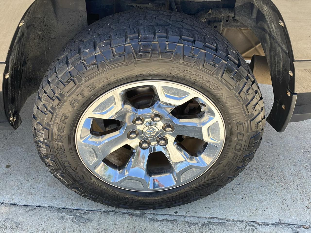 RAM 1500 Big Horn/Lone Star 4x4 Crew Cab 5'7" Box 2019