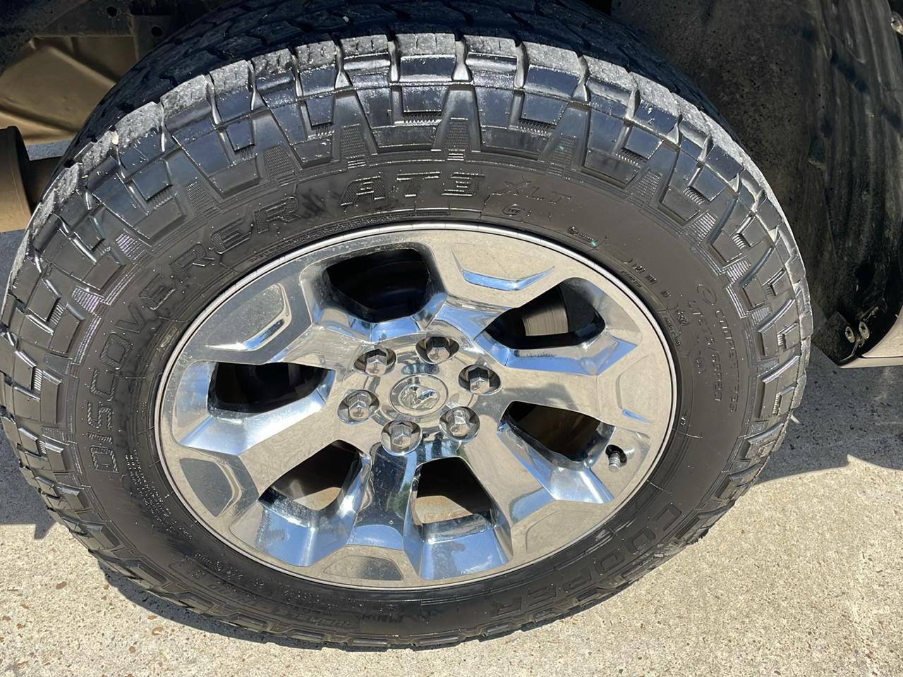 RAM 1500 Big Horn/Lone Star 4x4 Crew Cab 5'7" Box 2019