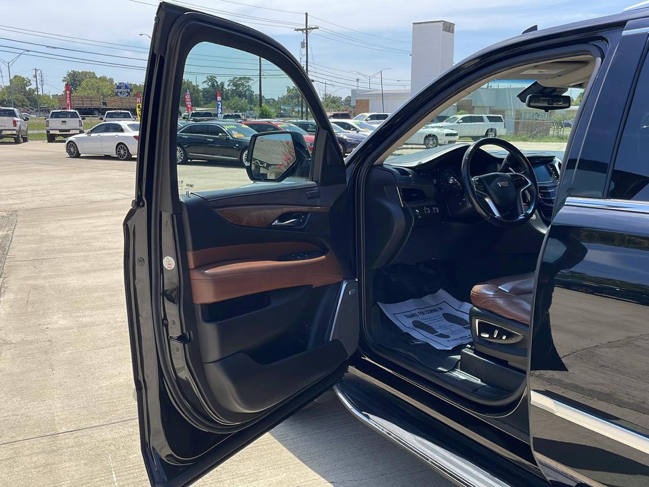 Cadillac Escalade ESV 4WD 4dr Luxury 2020