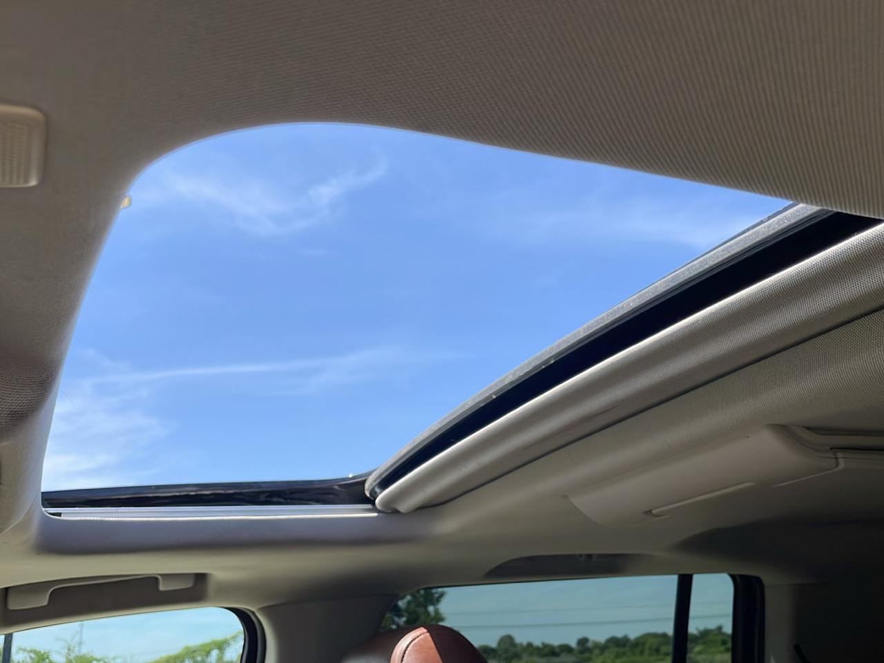 Cadillac Escalade ESV 4WD 4dr Luxury 2020