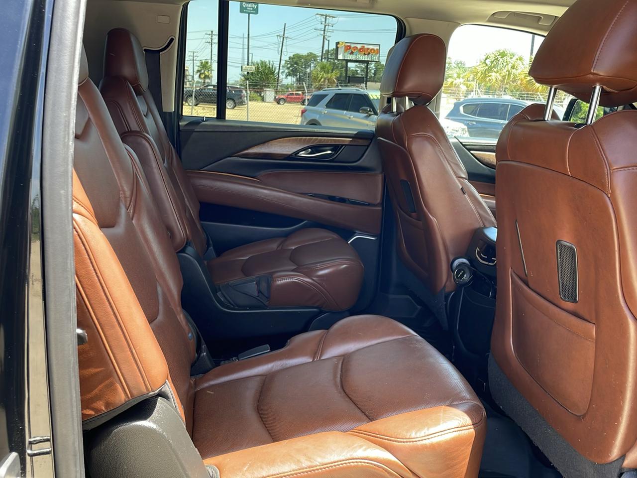 Cadillac Escalade ESV 4WD 4dr Luxury 2020