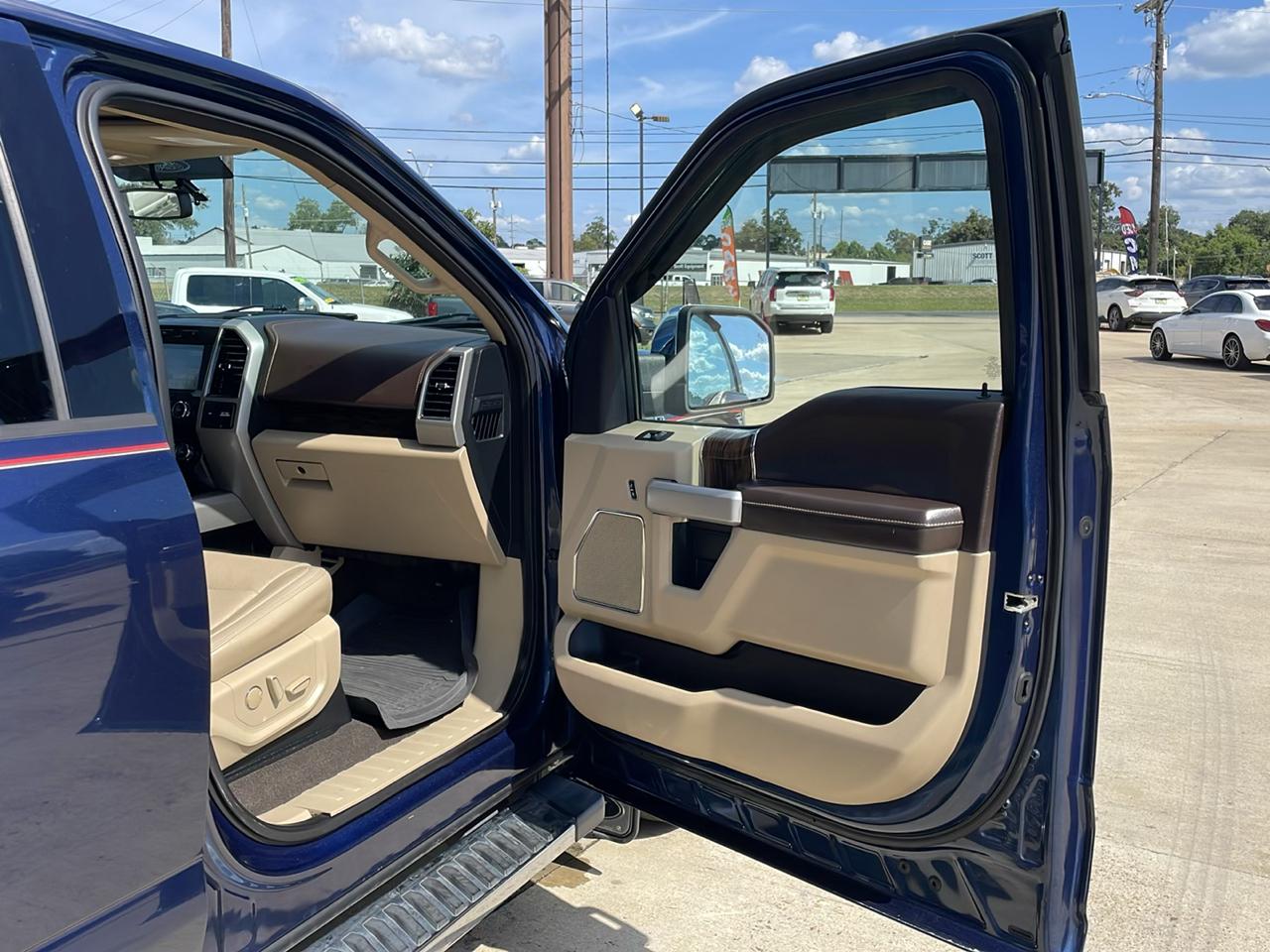 Ford F-150 Lariat 2WD SuperCrew 5.5' Box 2018