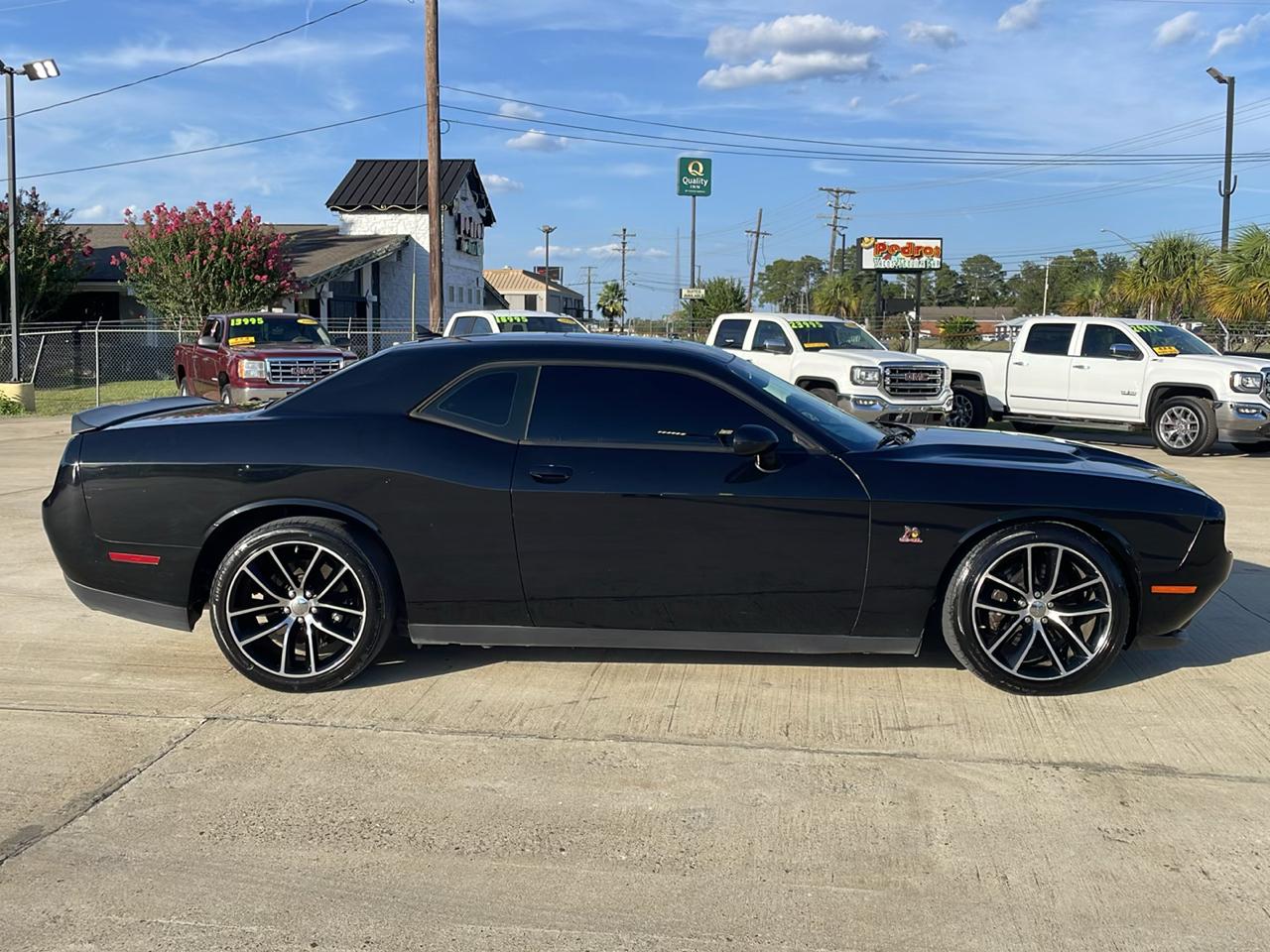 Dodge Challenger 2dr Cpe R/T Scat Pack 2015