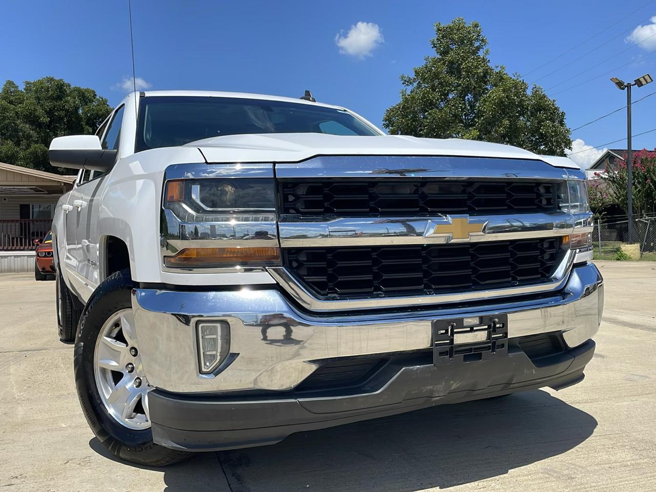 Chevrolet Silverado 1500 2WD Crew Cab 143.5" LT w/1LT 2017