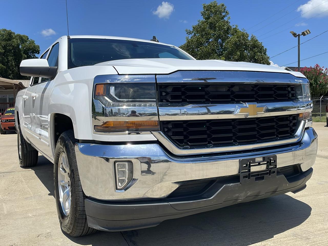 Chevrolet Silverado 1500 2WD Crew Cab 143.5" LT w/1LT 2017
