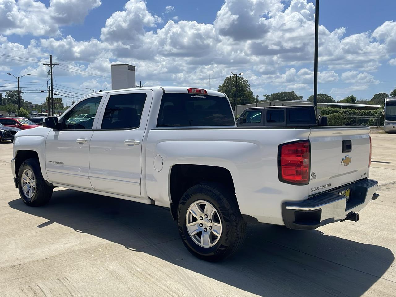 Chevrolet Silverado 1500 2WD Crew Cab 143.5" LT w/1LT 2017