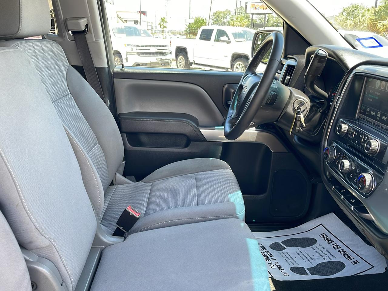 Chevrolet Silverado 1500 2WD Crew Cab 143.5" LT w/1LT 2017