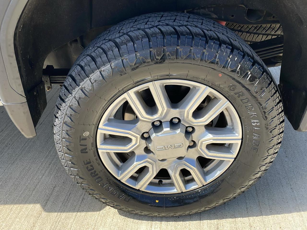 GMC Sierra 2500HD 4WD Crew Cab 159" SLT 2020