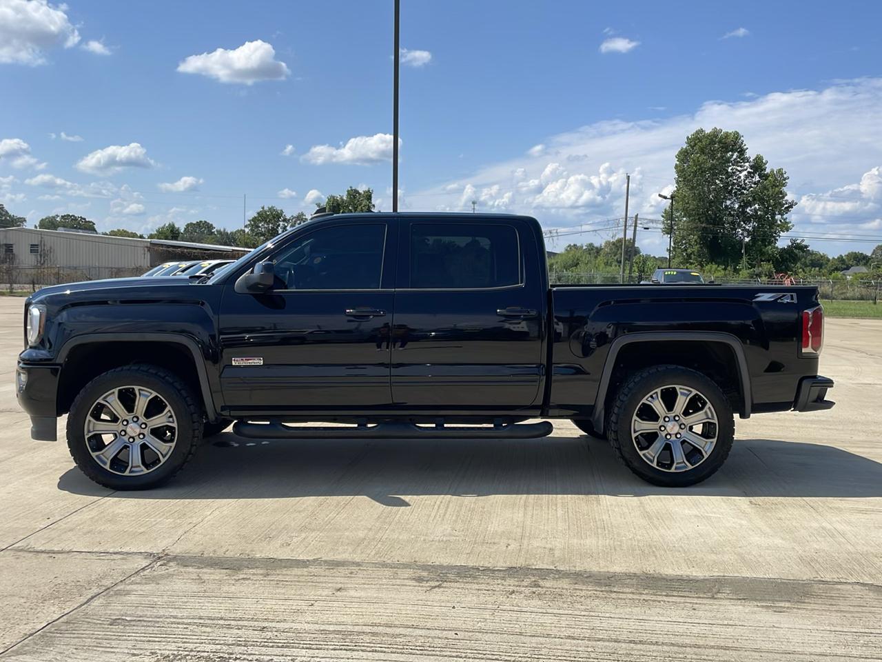 GMC Sierra 1500 4WD Crew Cab 143.5" SLT 2018
