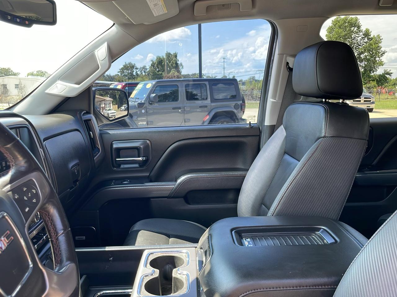 GMC Sierra 1500 4WD Crew Cab 143.5" SLT 2018