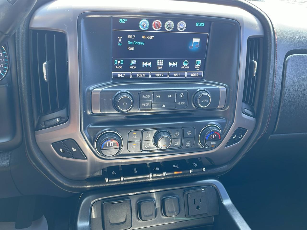 GMC Sierra 1500 4WD Crew Cab 143.5" SLT 2018