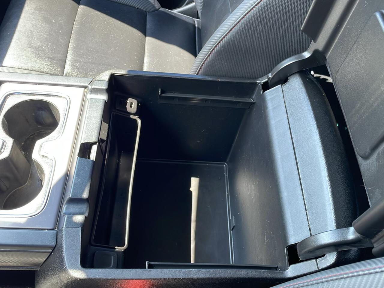 GMC Sierra 1500 4WD Crew Cab 143.5" SLT 2018