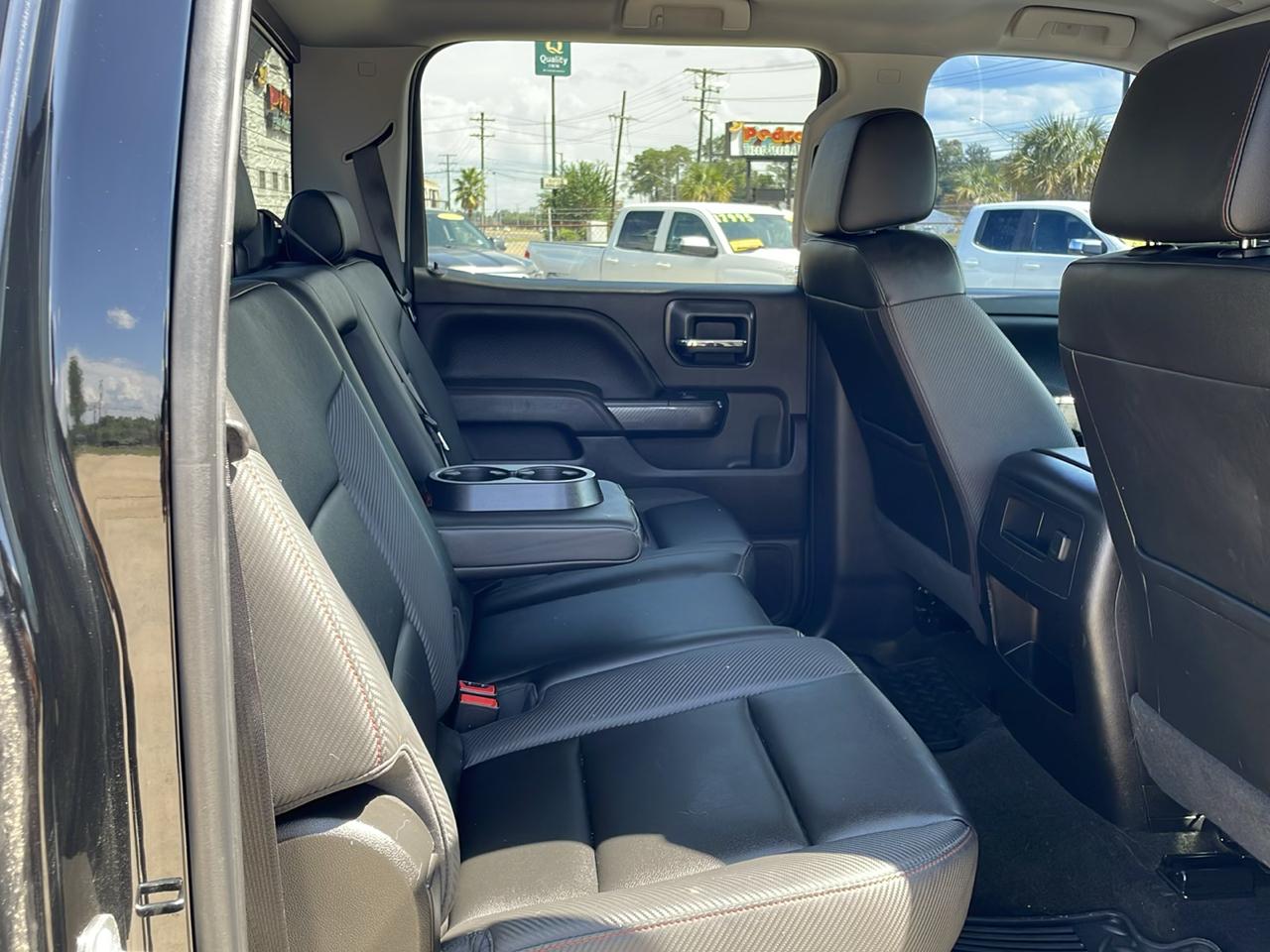 GMC Sierra 1500 4WD Crew Cab 143.5" SLT 2018