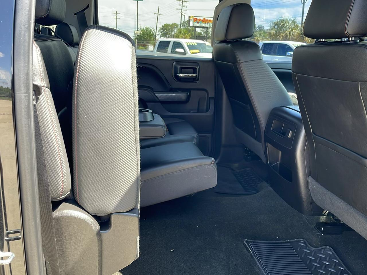 GMC Sierra 1500 4WD Crew Cab 143.5" SLT 2018