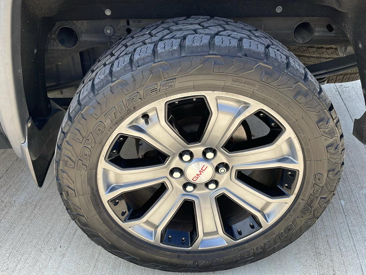 GMC Sierra 1500 4WD Crew Cab 143.5" SLT 2018