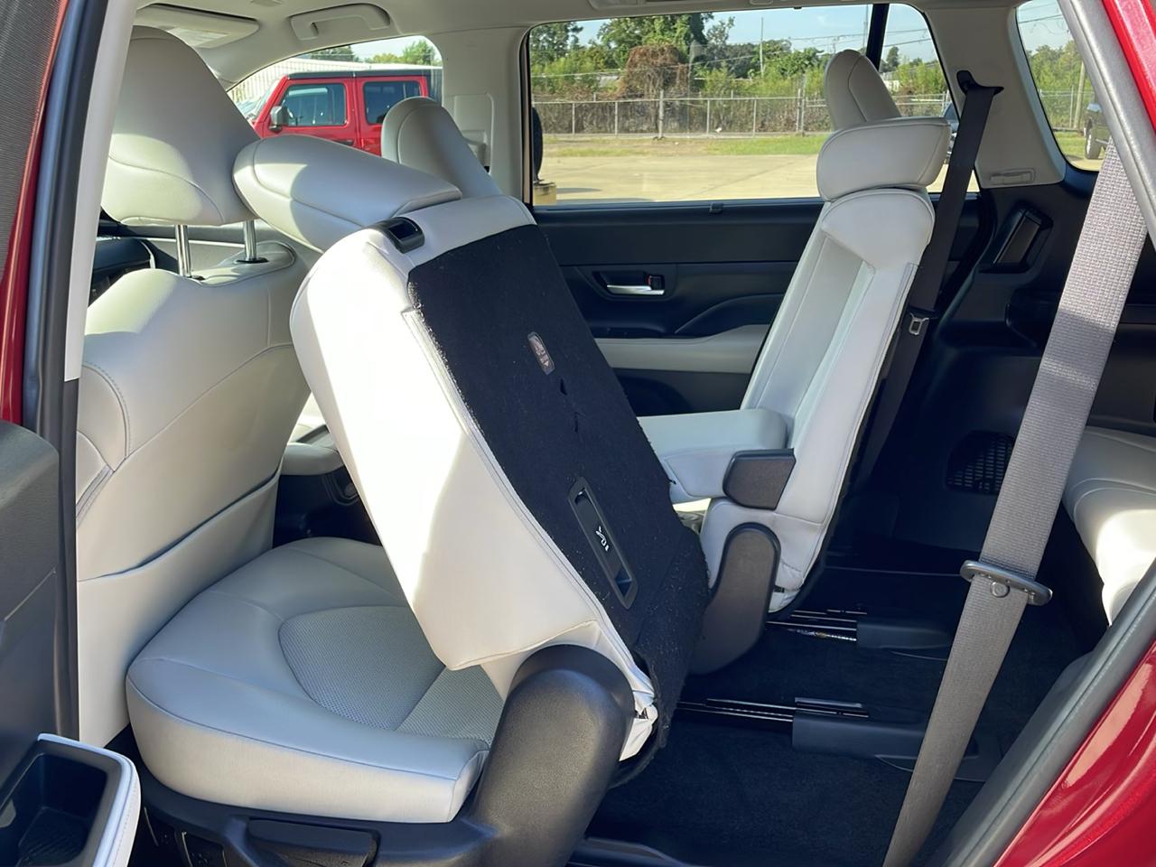 Toyota Grand Highlander XLE FWD (Natl) 2024