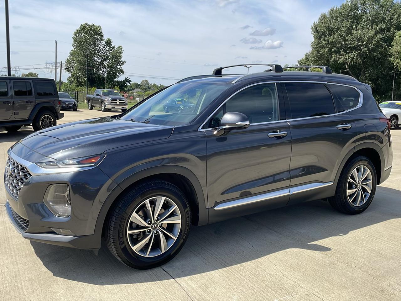 Hyundai Santa Fe SEL 2.4L Auto FWD 2020