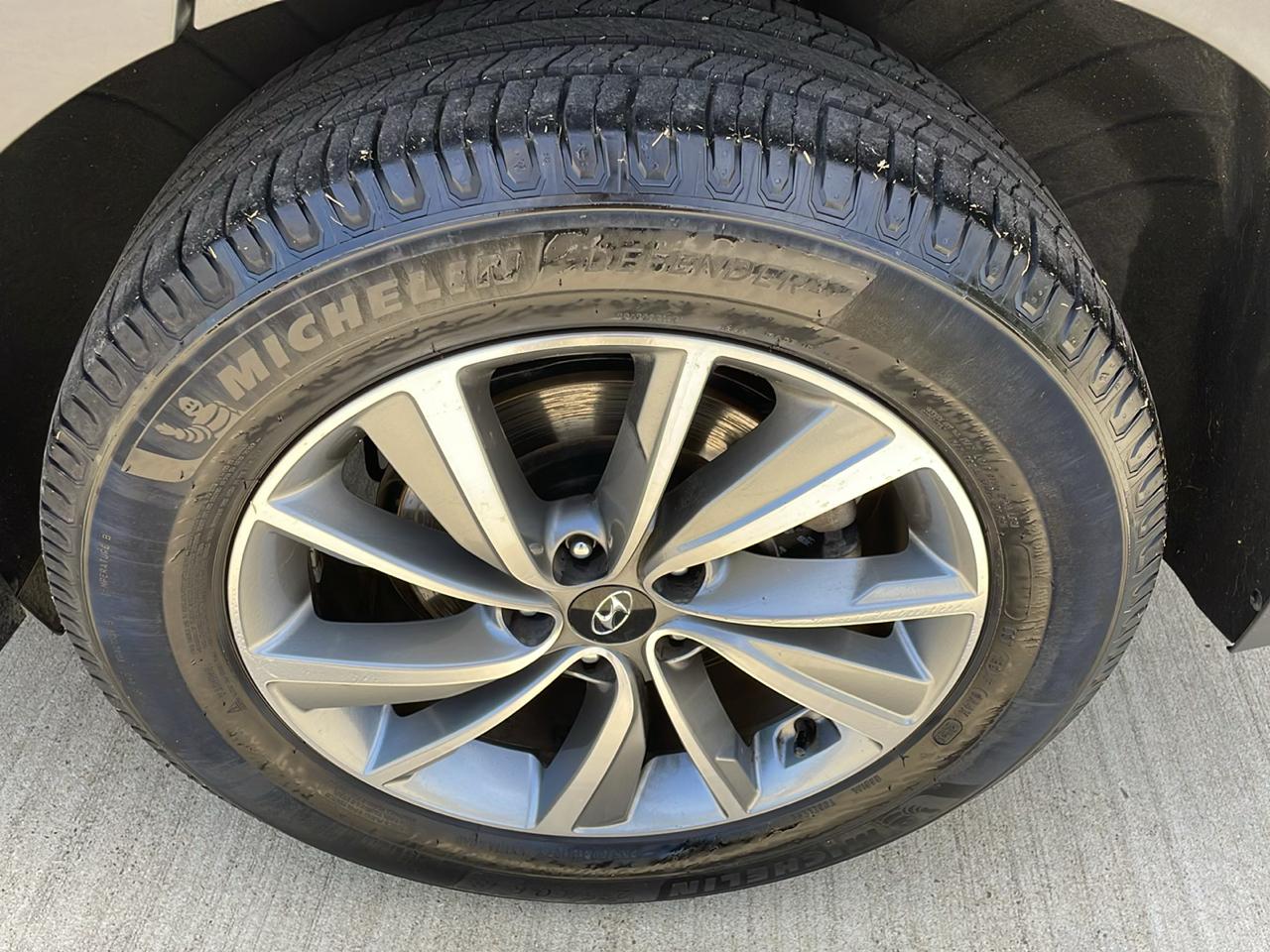 Hyundai Santa Fe SEL 2.4L Auto FWD 2020