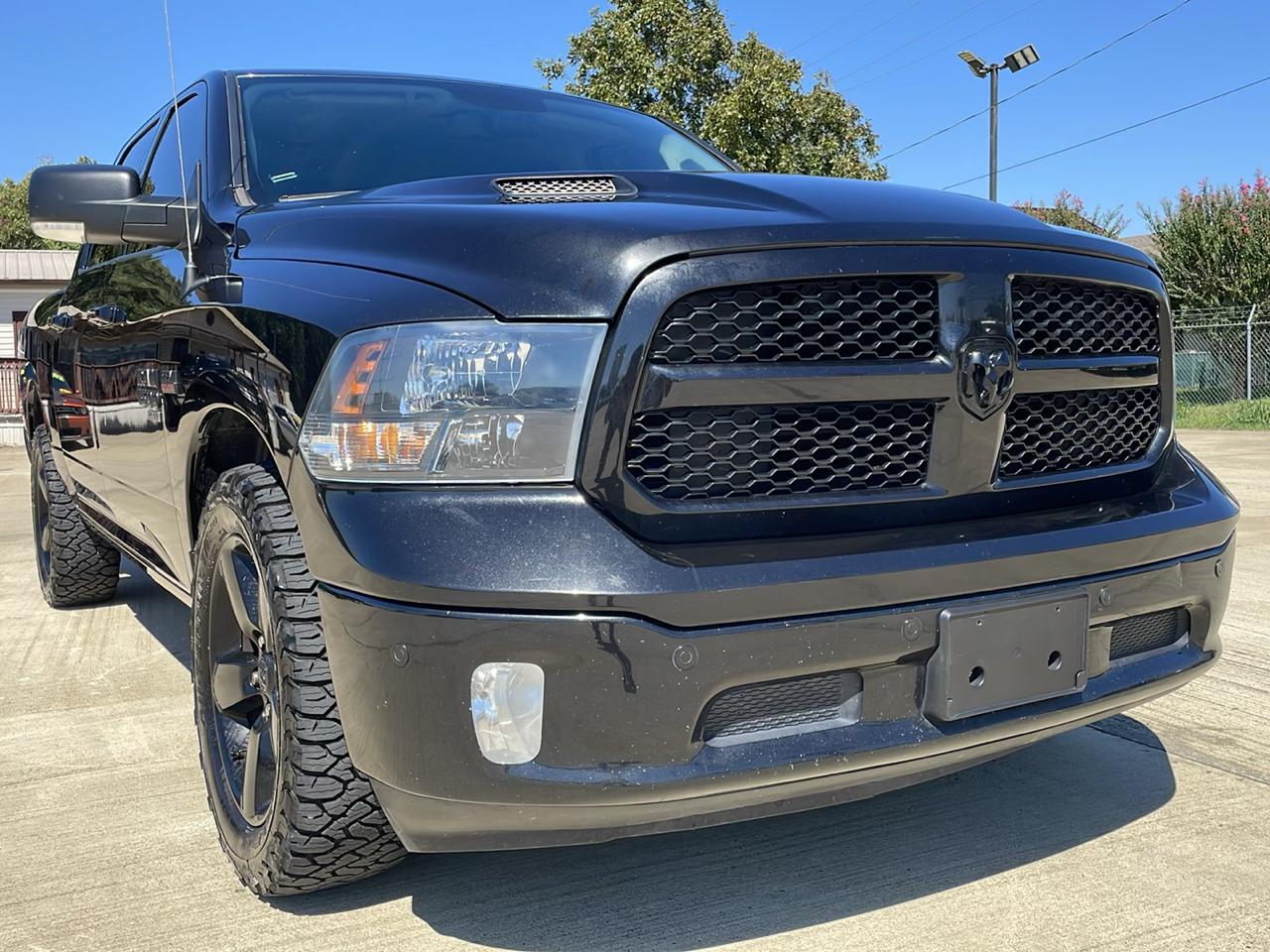 RAM 1500 Classic Lone Star 4x2 Crew Cab 5'7" Box 2019