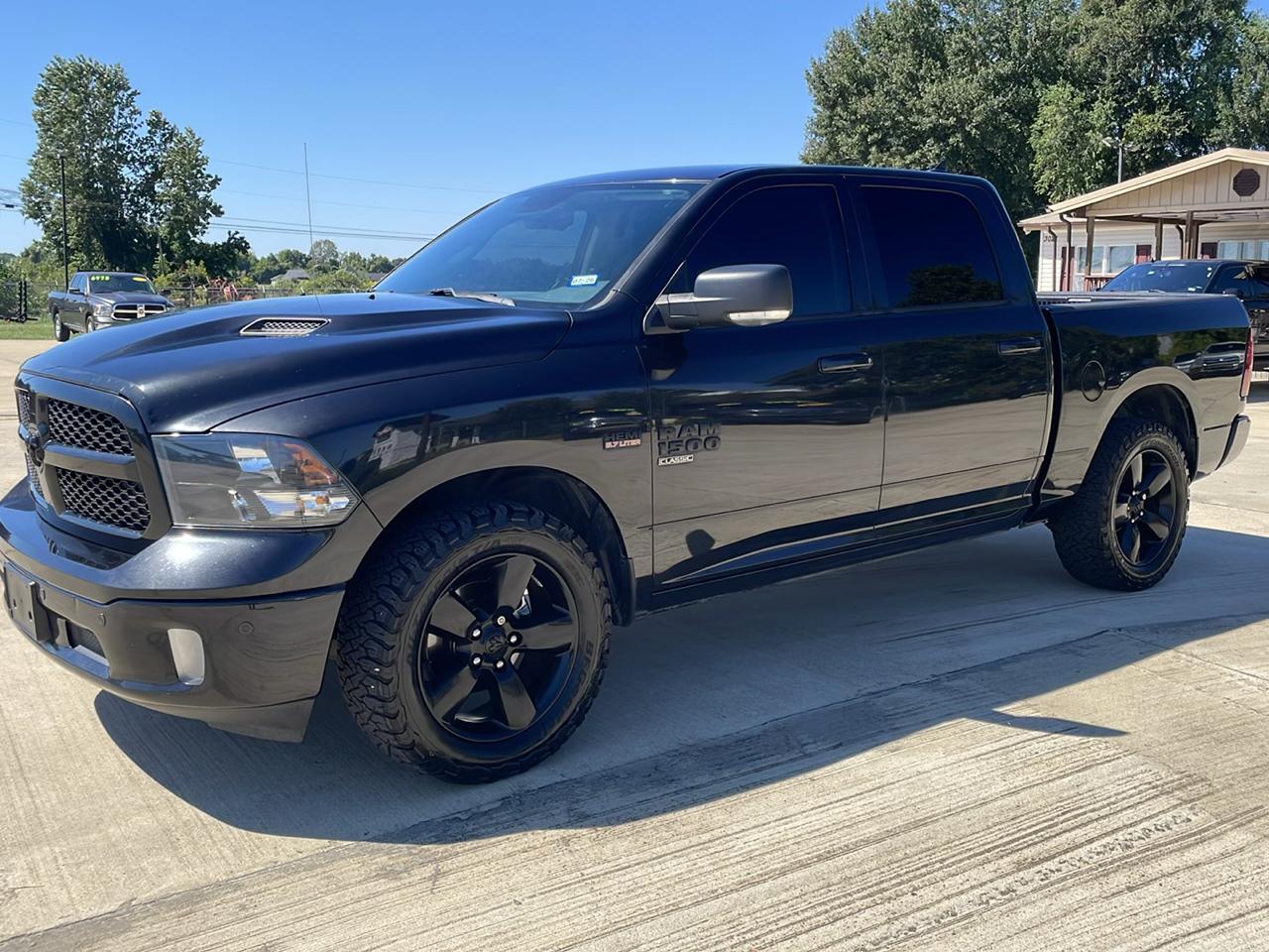 RAM 1500 Classic Lone Star 4x2 Crew Cab 5'7" Box 2019